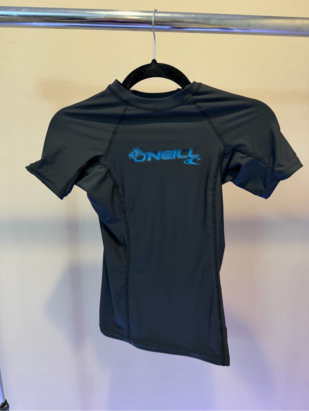 O'Neill Black Short Sleeve Swim Rashguard Surf Top (Size XS)